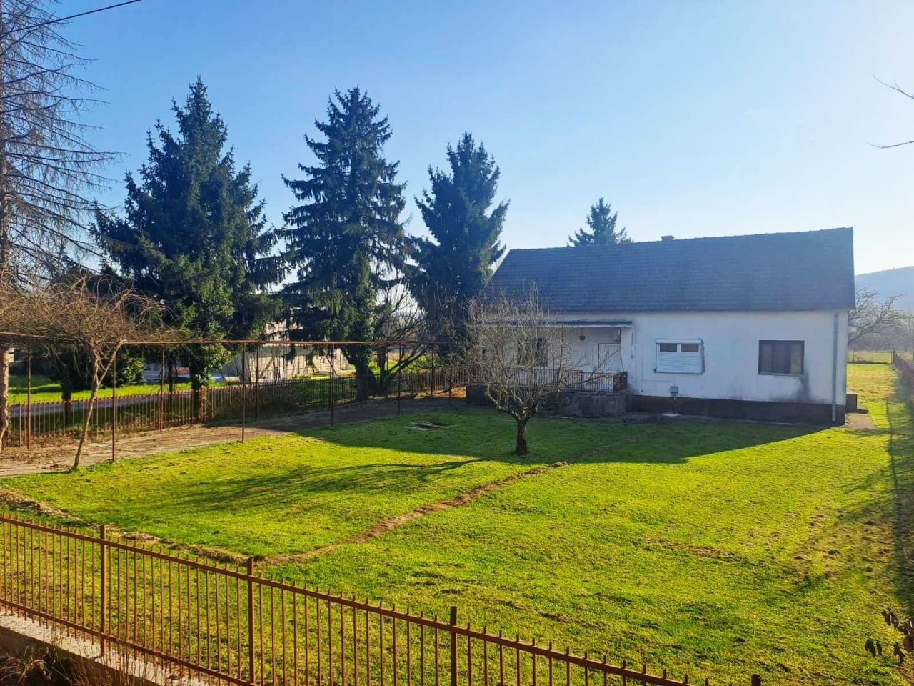 Дом в Даниловграде, Черногория, 130 м² - фото 1