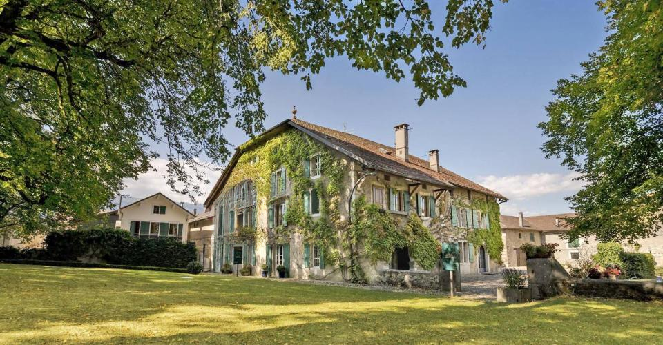 Квартира в Женеве, Швейцария, 1 000 м² - фото 1