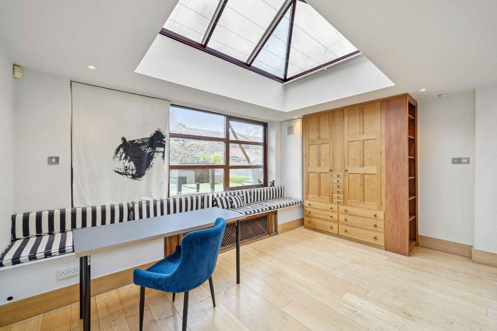 Квартира в Лондоне, Великобритания, 125 м² - фото 2