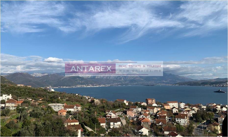 Вилла в Кумборе, Черногория, 228 м² - фото 1