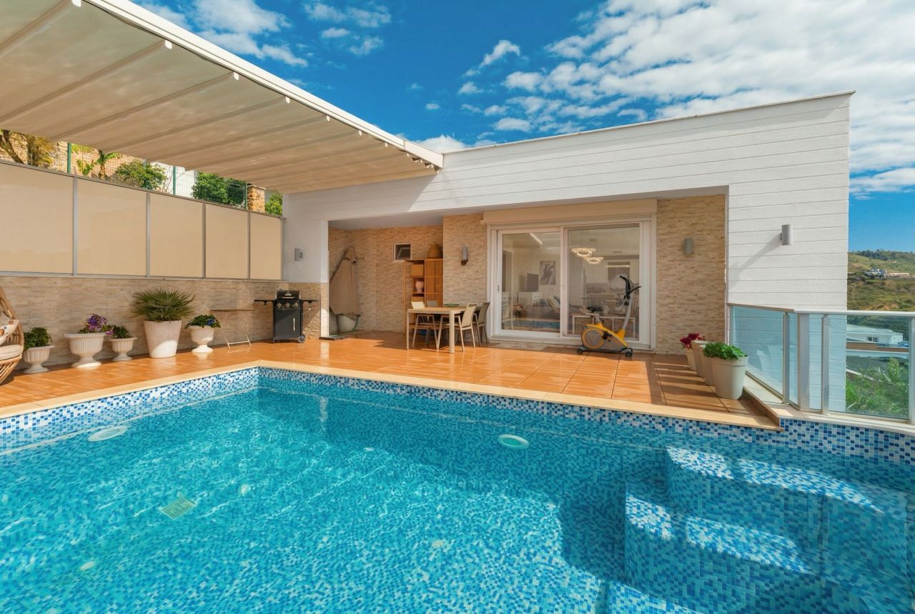 Вилла в Алании, Турция, 220 м² - фото 2