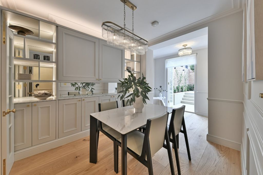 Квартира в Лондоне, Великобритания, 151 м² - фото 14