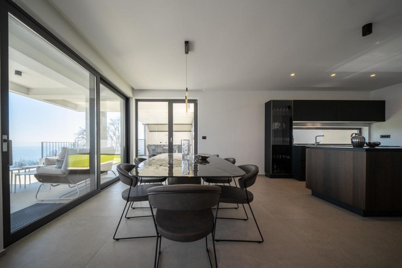 Вилла в Ловране, Хорватия, 250 м² - фото 11