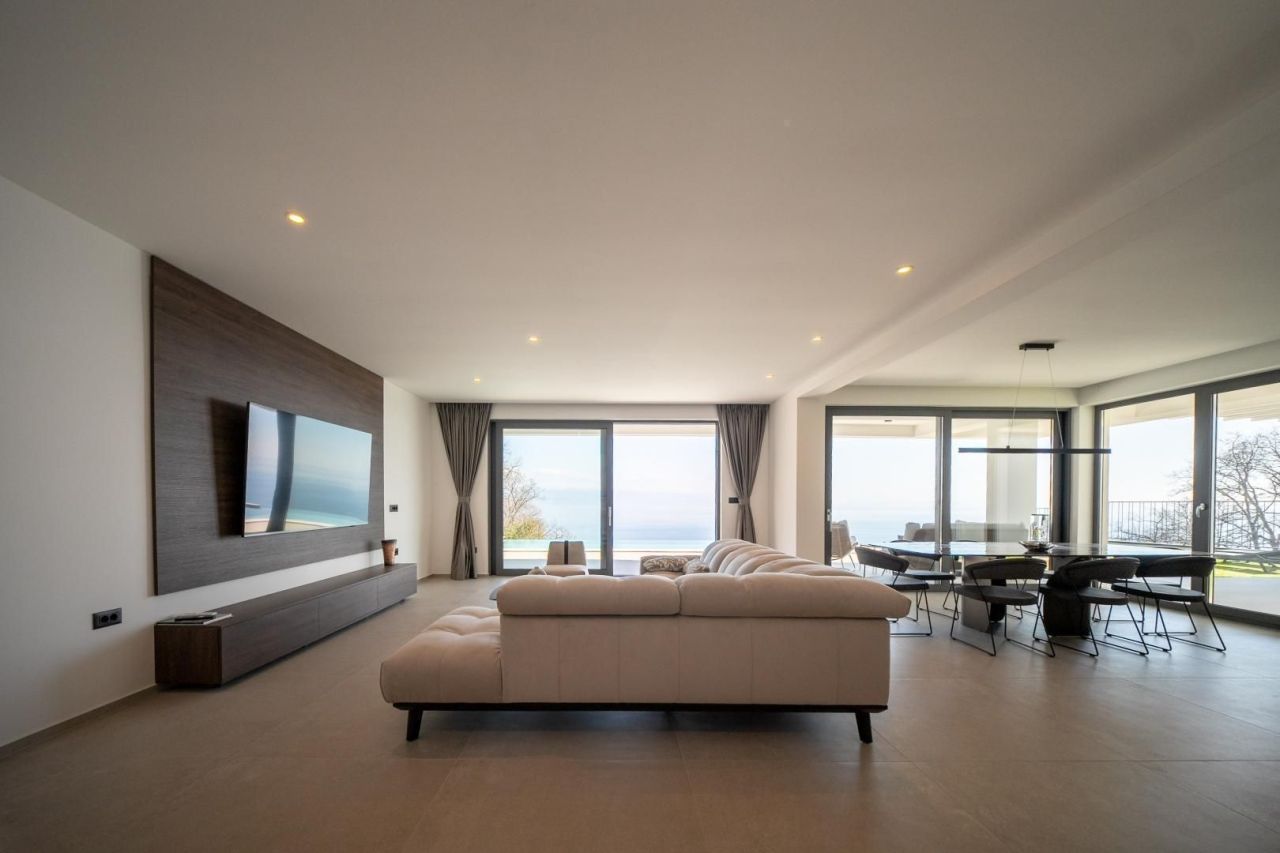 Вилла в Ловране, Хорватия, 250 м² - фото 13