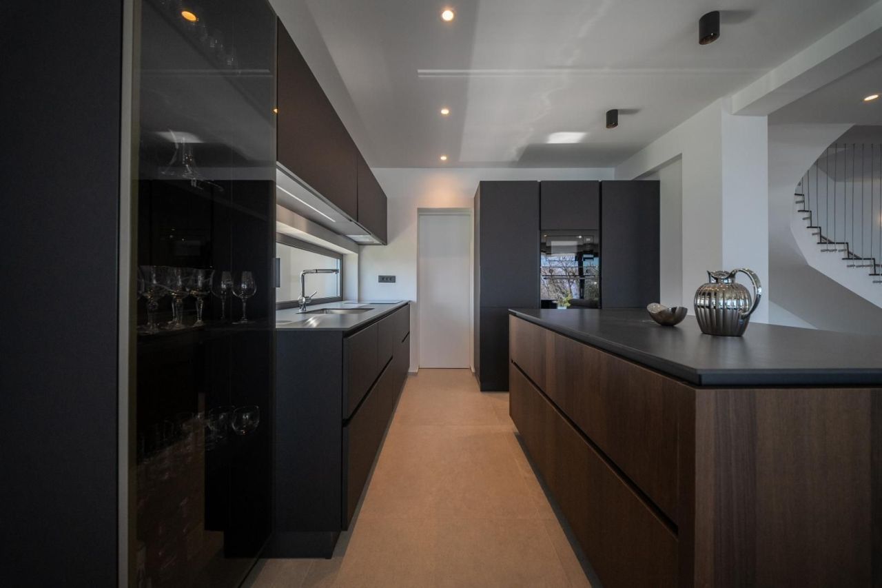 Вилла в Ловране, Хорватия, 250 м² - фото 14