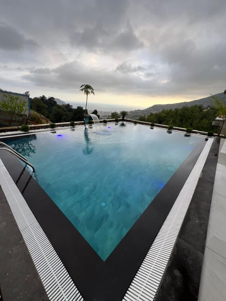 Вилла в Алании, Турция, 360 м² - фото 2