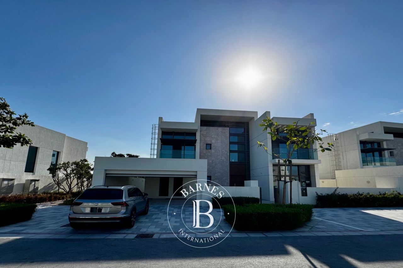 Вилла в Дубае, ОАЭ, 578.1 м² - фото 1