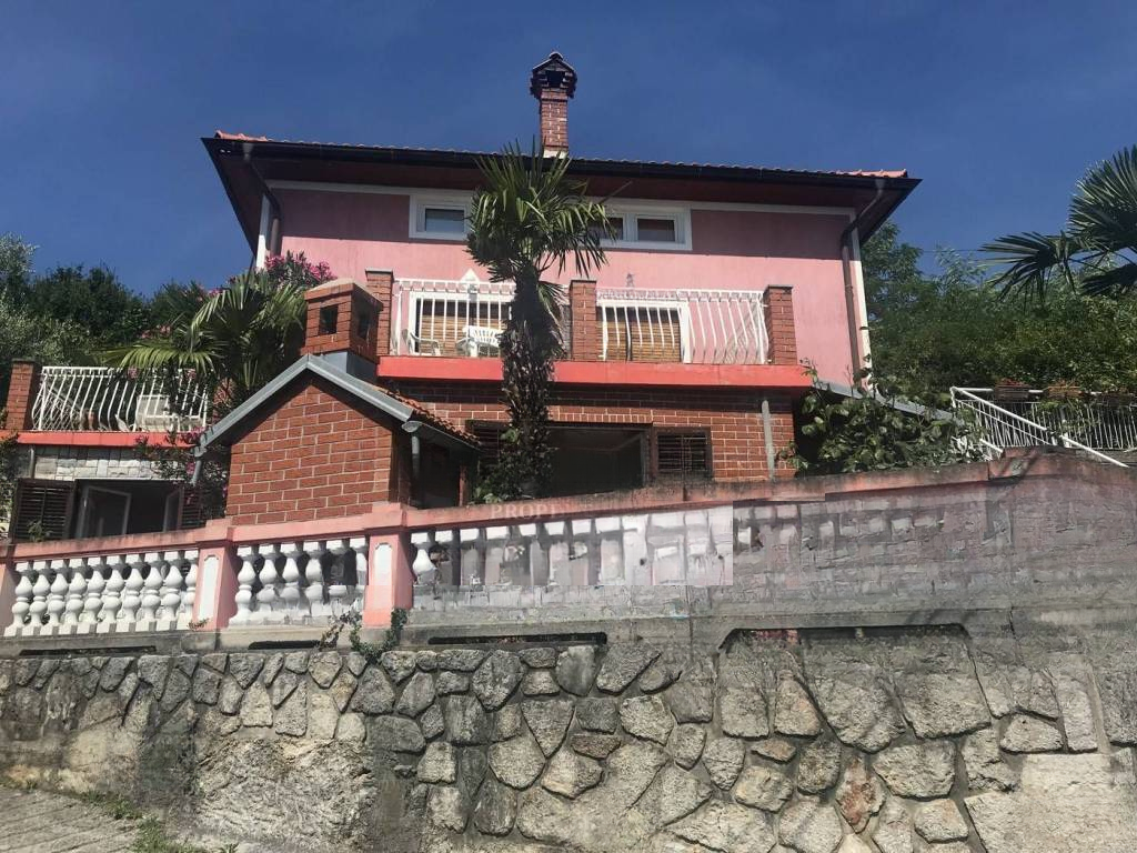 Дом в Опатии, Хорватия, 260 м² - фото 1