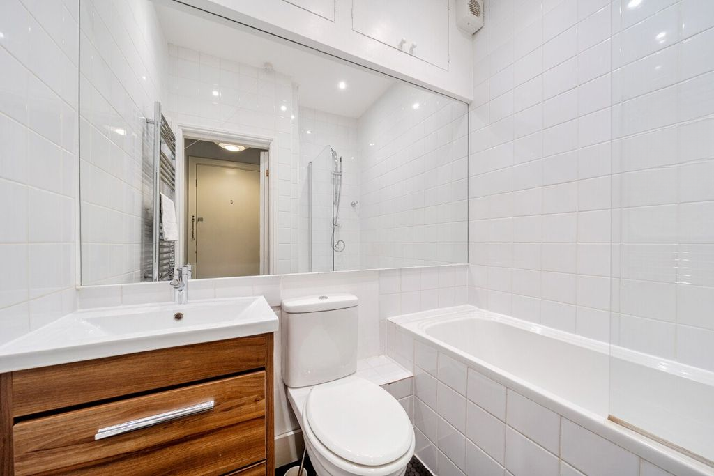 Квартира в Лондоне, Великобритания, 31 м² - фото 2