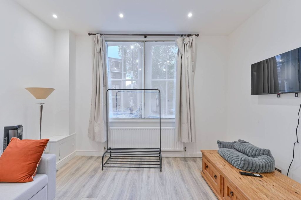 Квартира в Лондоне, Великобритания, 45 м² - фото 2