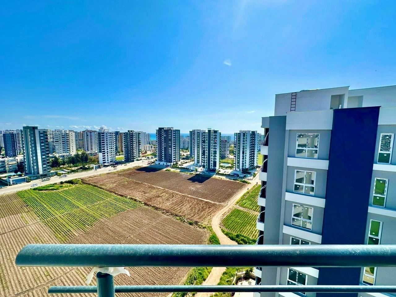 Квартира в Мерсине, Турция, 77 м² - фото 1
