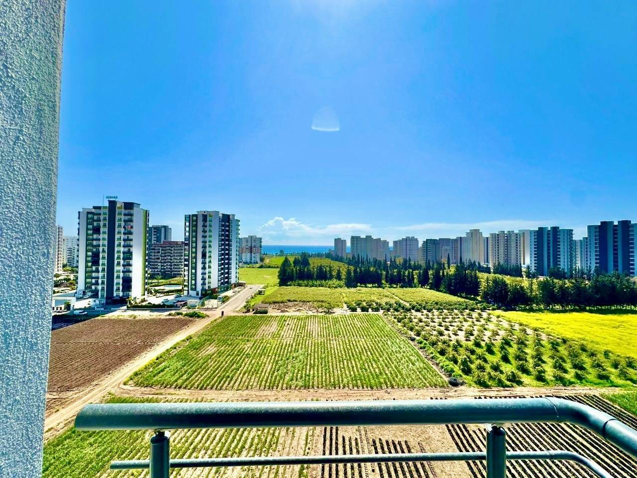 Квартира в Мерсине, Турция, 77 м² - фото 1