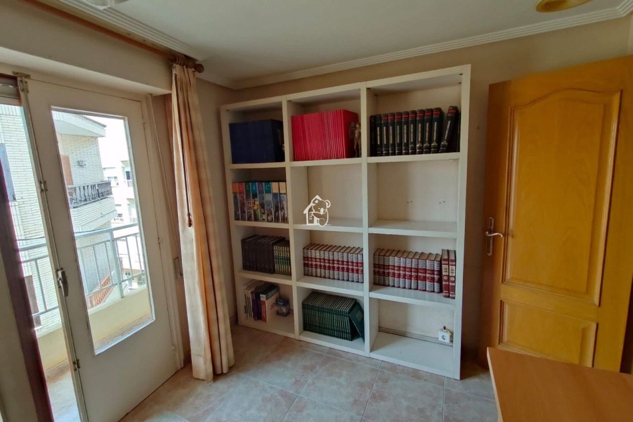 Апартаменты в Рохалесе, Испания, 116 м² - фото 4