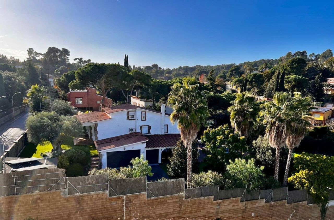 Квартира в Барселоне, Испания, 95 м² - фото 1