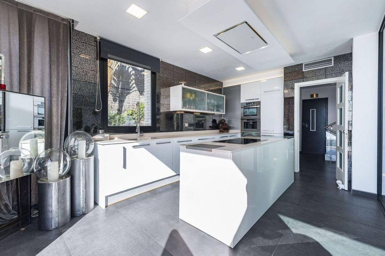 Дом Barcelona, Sitges, Испания, 393 м² - фото 7