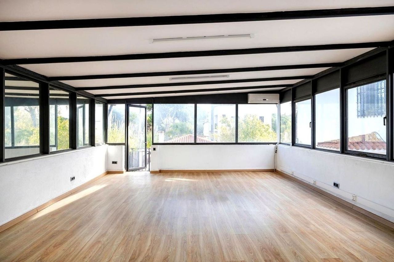 Дом в Барселоне, Испания, 550 м² - фото 11