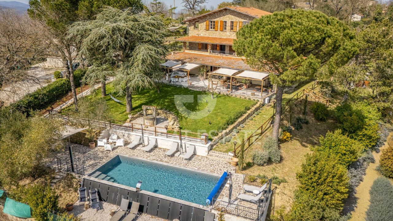 Дом в Умбертиде, Италия, 312.25 м² - фото 1