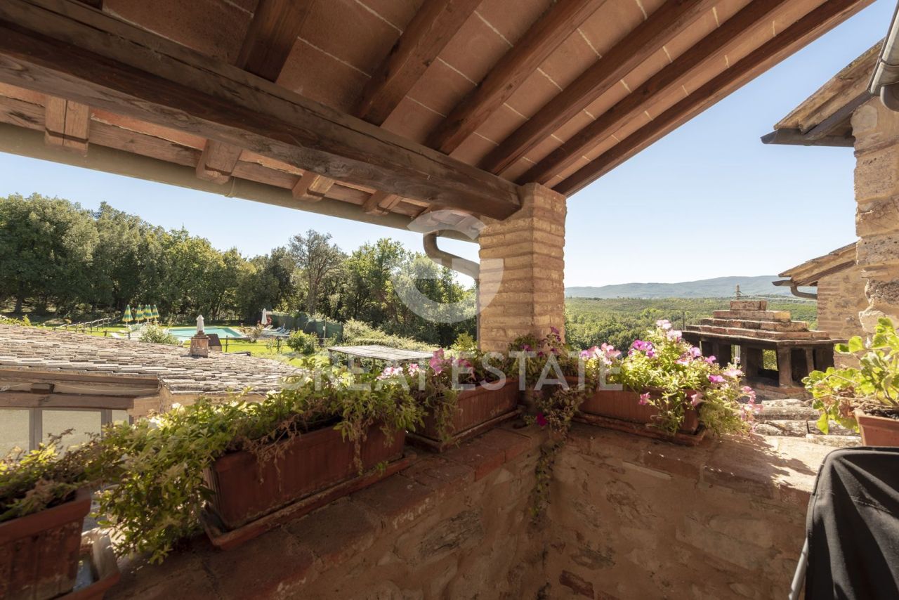 Дом Colle di Val d'Elsa, Италия, 855.6 м² - фото 5