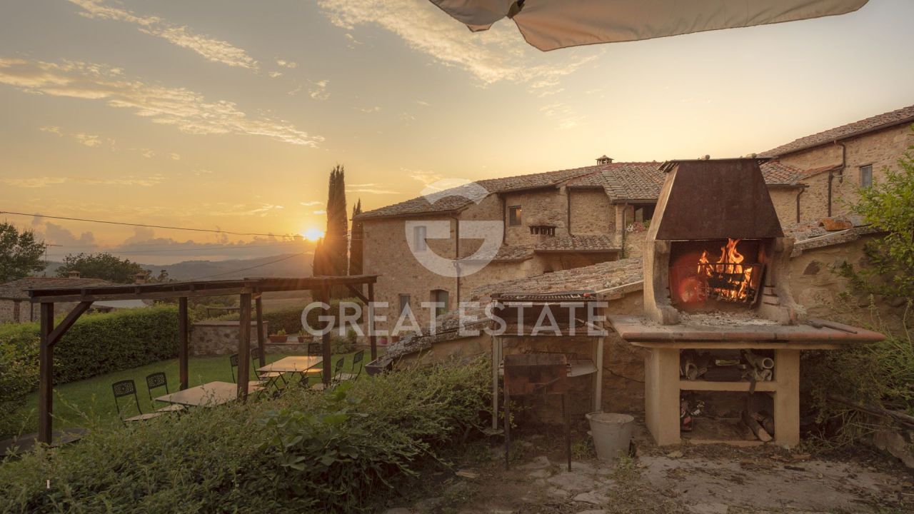 Дом Colle di Val d'Elsa, Италия, 855.6 м² - фото 6