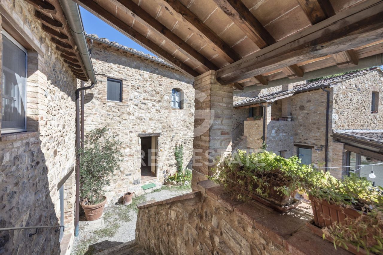 Дом Colle di Val d'Elsa, Италия, 855.6 м² - фото 8