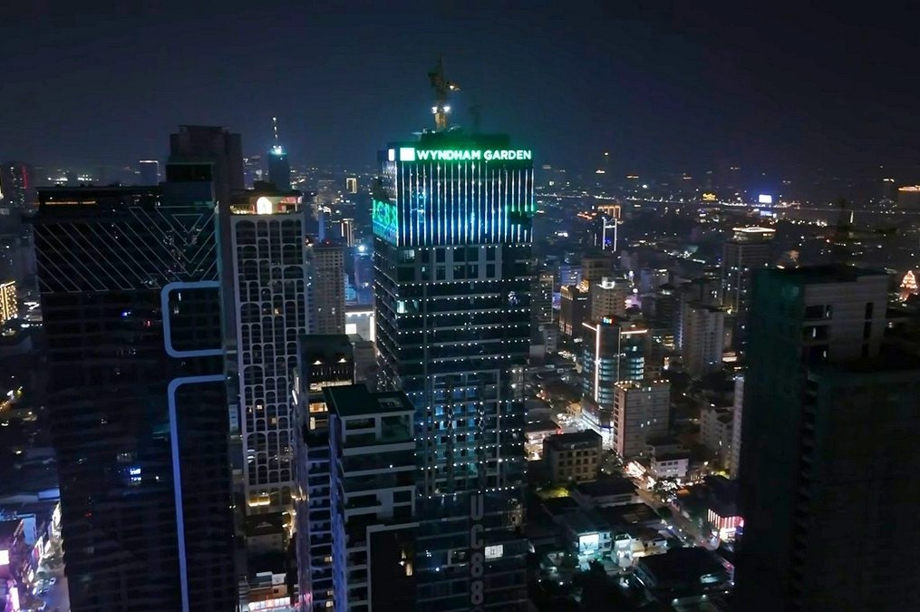 Студия в Пномпене, Камбоджа, 54 м² - фото 2