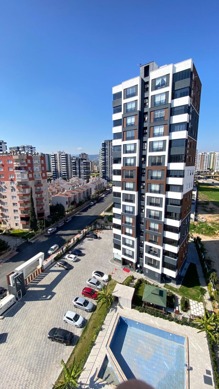 Квартира в Мерсине, Турция, 150 м² - фото 1