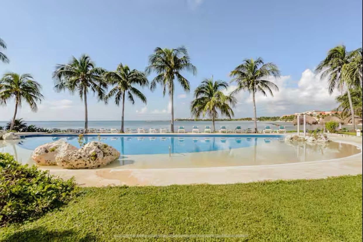 Таунхаус Пуэрто Авентурас, Мексика, 345 м² - фото 1