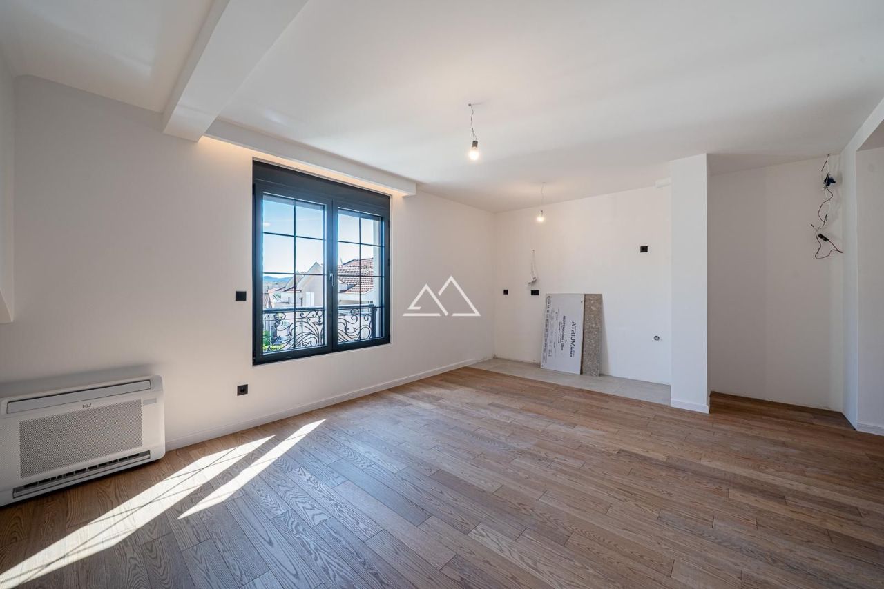 Апартаменты в Тивате, Черногория, 96 м² - фото 6