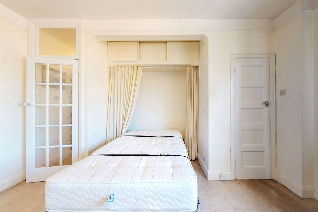 Квартира в Лондоне, Великобритания, 32 м² - фото 1