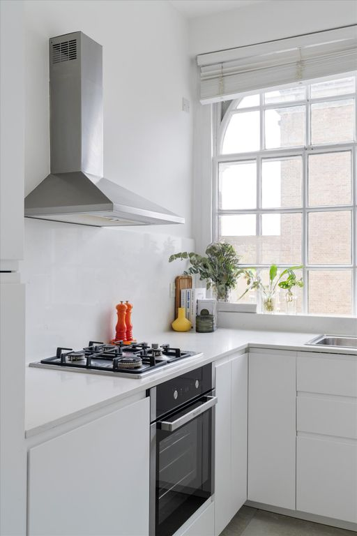 Квартира в Лондоне, Великобритания, 68 м² - фото 1