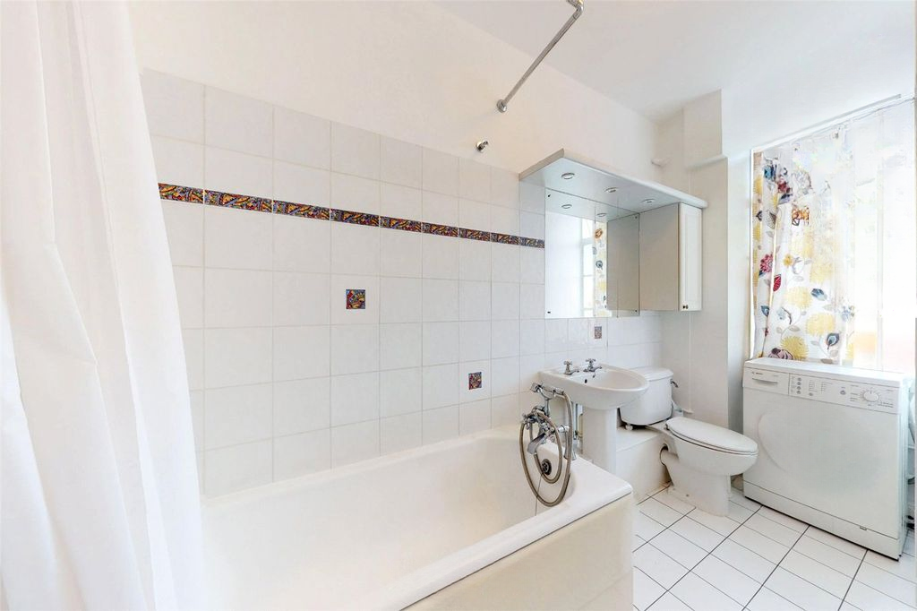 Квартира в Лондоне, Великобритания, 32 м² - фото 2