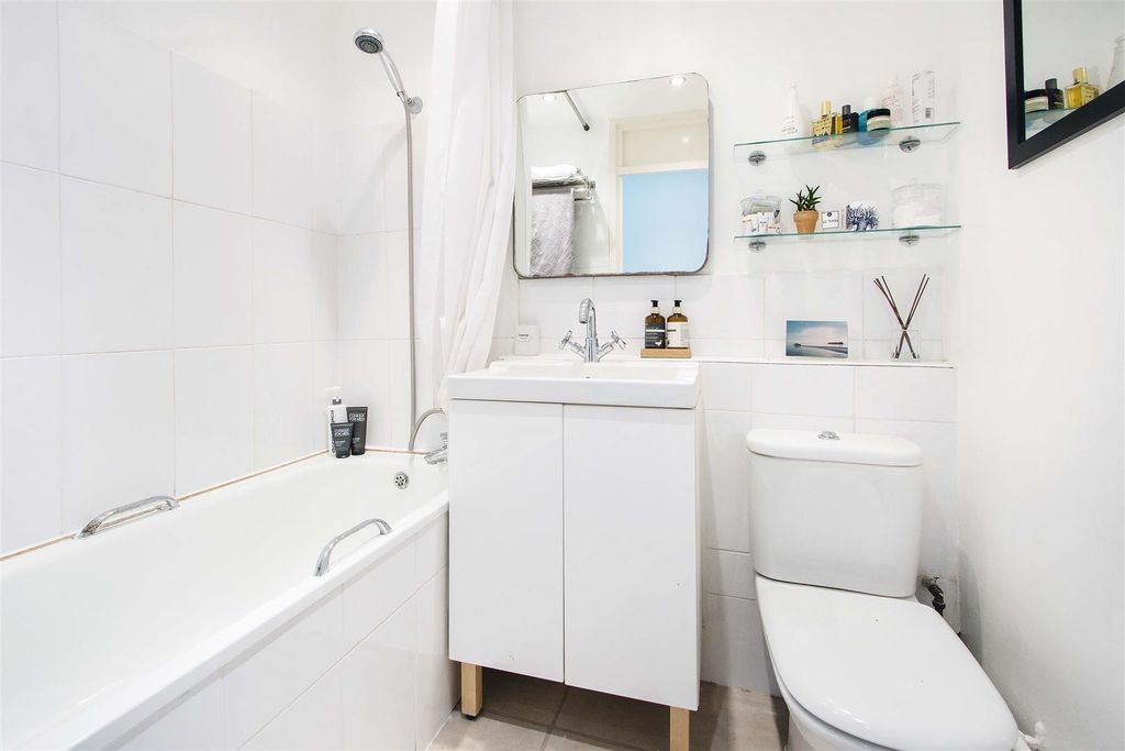 Квартира в Лондоне, Великобритания, 47 м² - фото 3