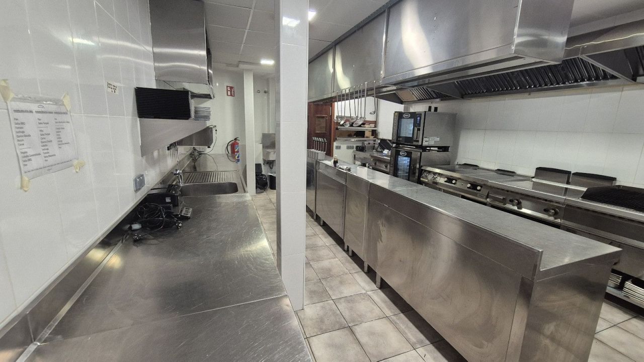 Кафе, ресторан в Калафеле, Испания, 340 м² - фото 3