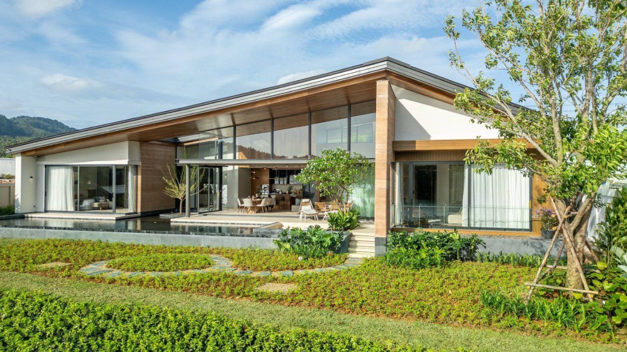 Вилла на пляже Банг Тао, Таиланд, 426 м² - фото 1