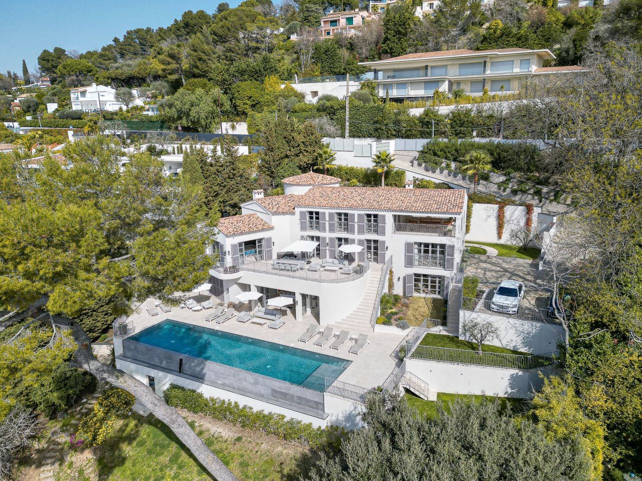 Вилла в Каннах, Франция, 383 м² - фото 1