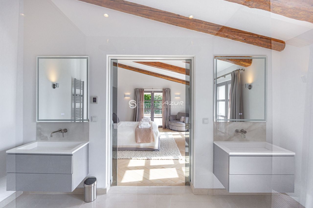 Вилла в Каннах, Франция, 383 м² - фото 18