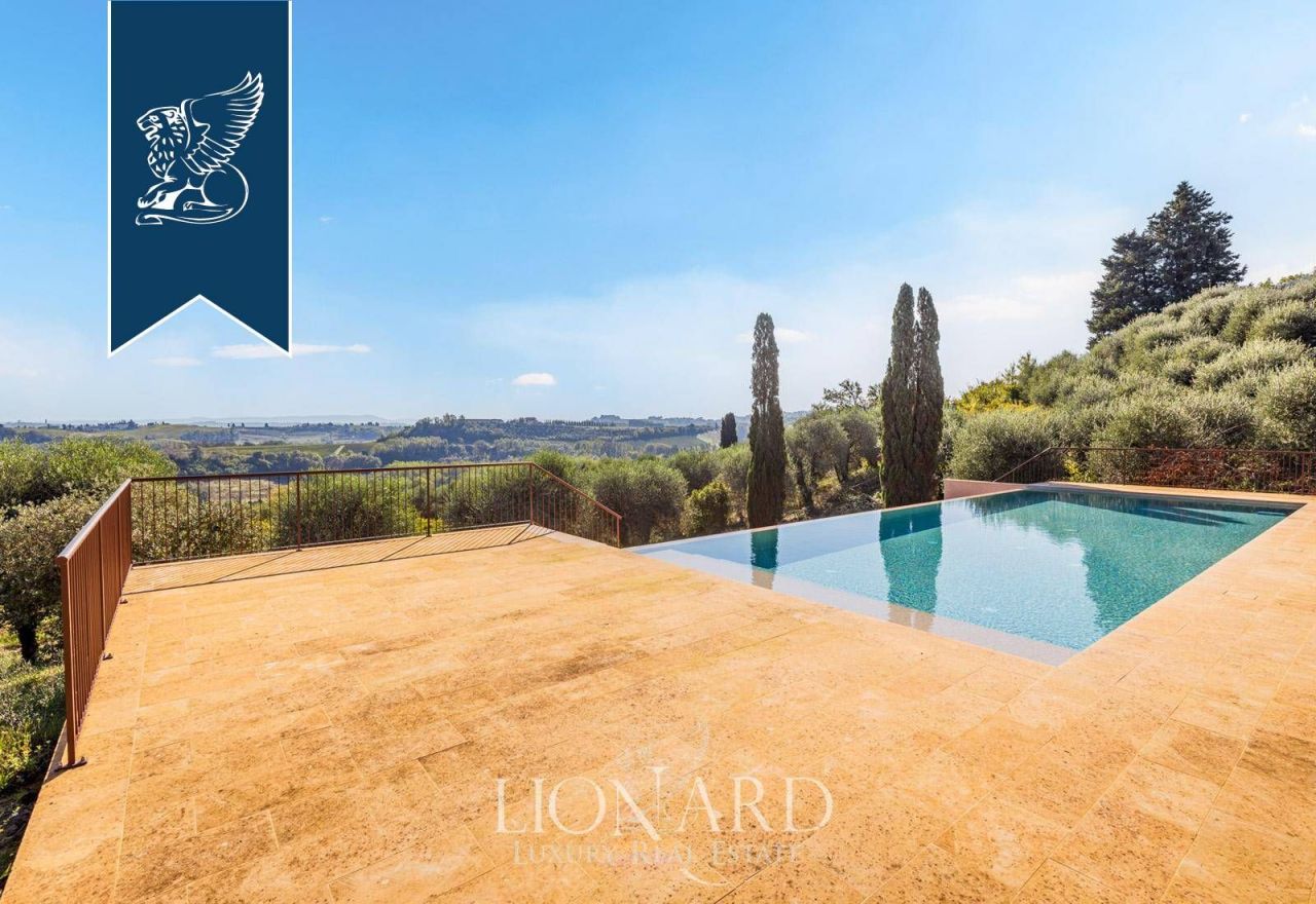 Ферма в Пизе, Италия, 2 000 м² - фото 2