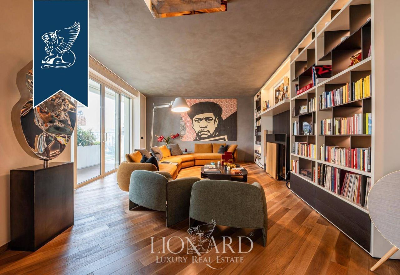 Апартаменты в Милане, Италия, 270 м² - фото 2