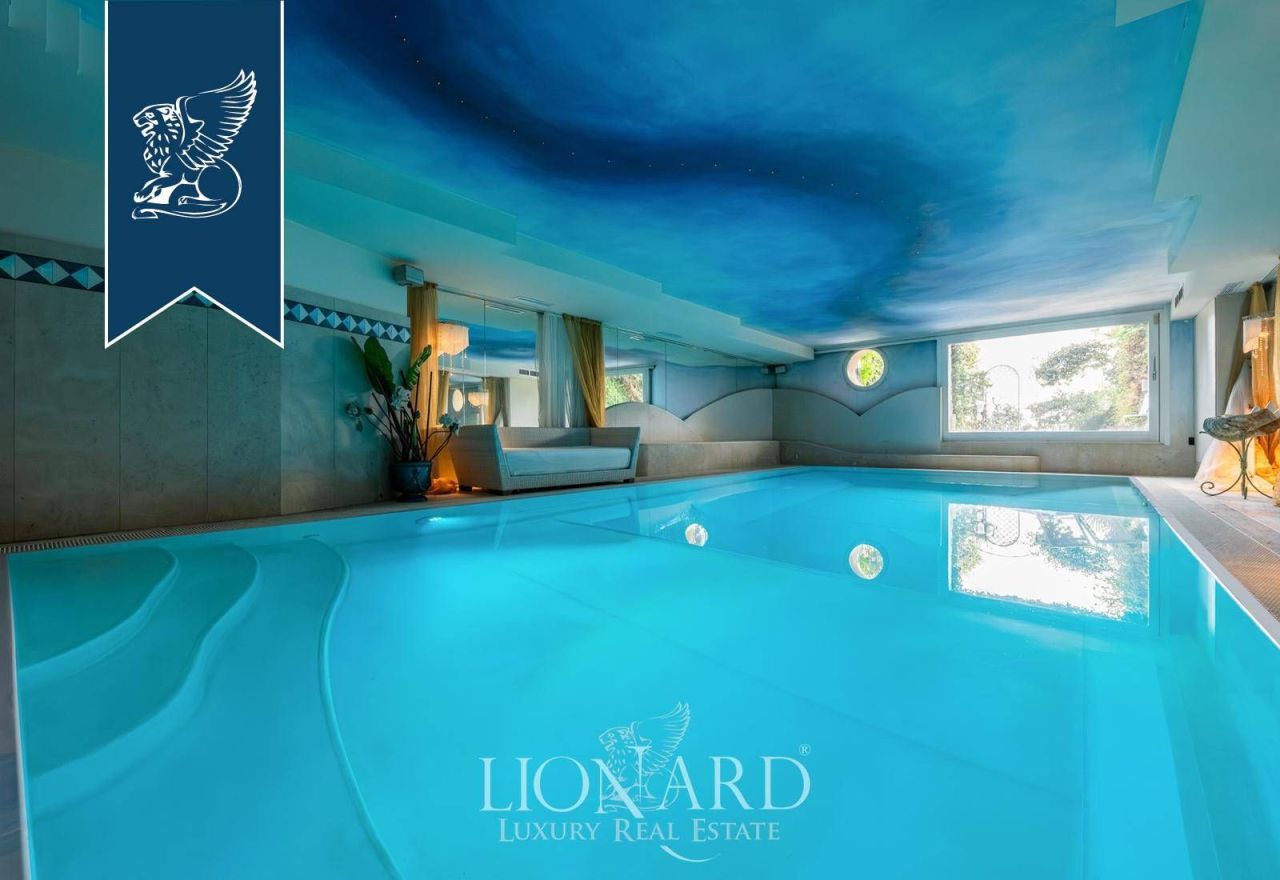 Вилла в Бергамо, Италия, 988 м² - фото 12