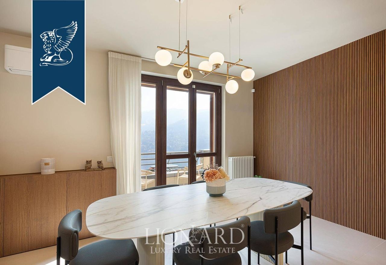 Вилла в Карате-Урио, Италия, 220 м² - фото 14