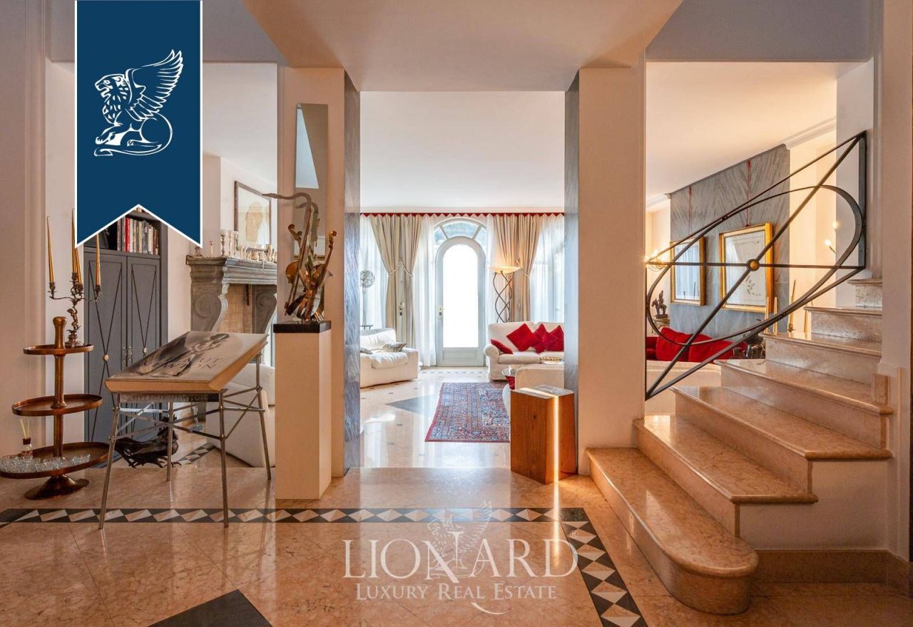 Вилла в Бергамо, Италия, 988 м² - фото 14