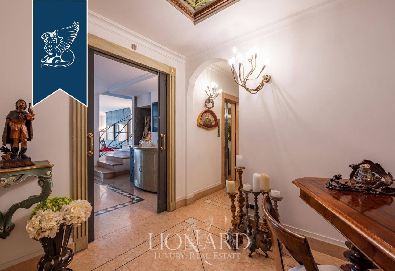 Вилла в Бергамо, Италия, 988 м² - фото 15