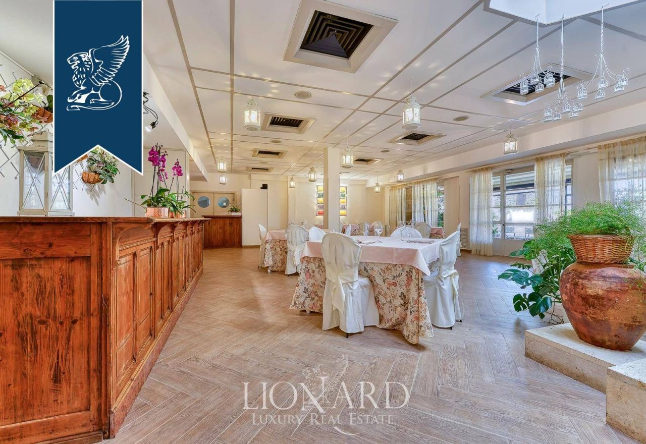 Ферма в Риме, Италия, 1 000 м² - фото 17