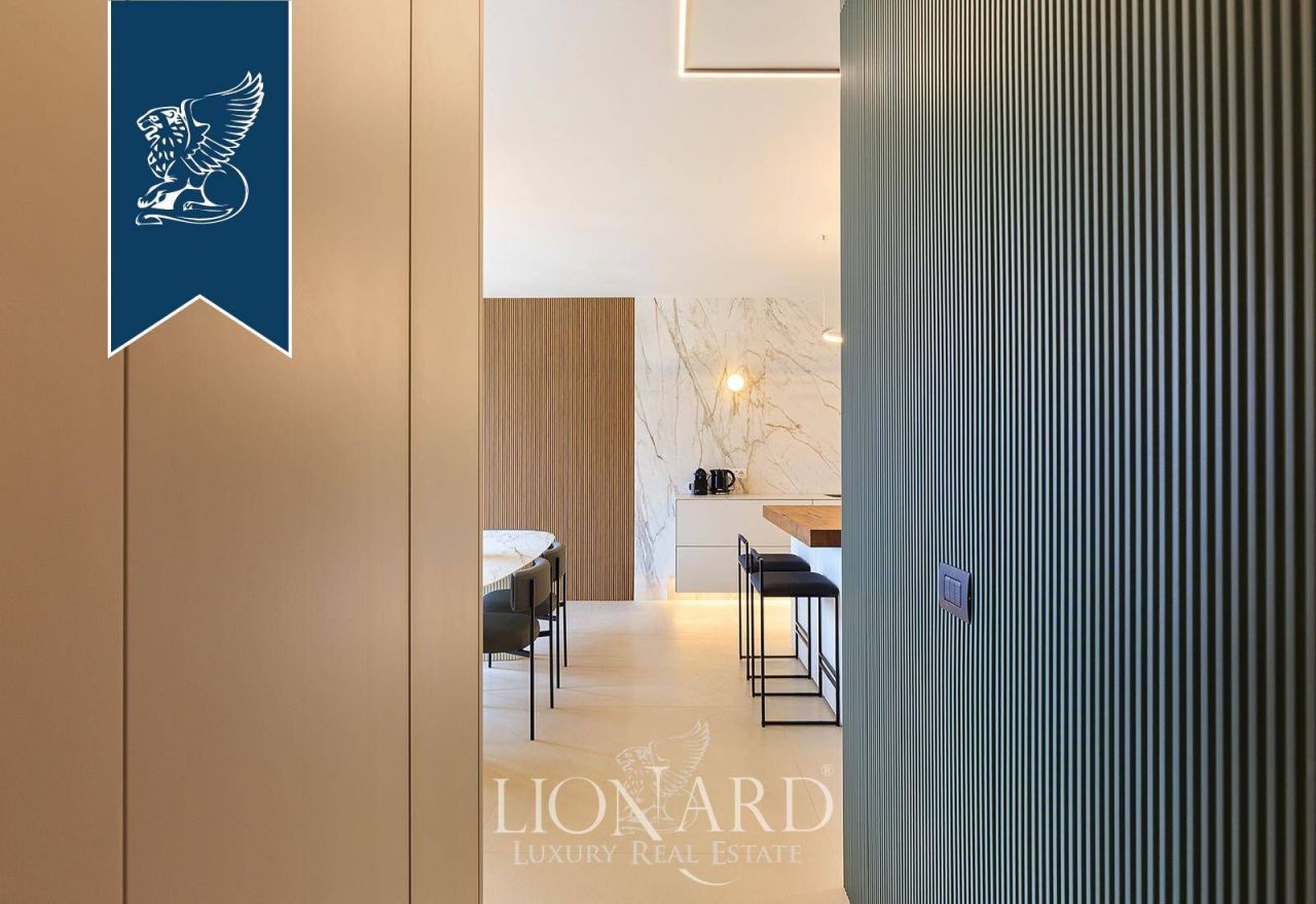 Вилла в Карате-Урио, Италия, 220 м² - фото 18