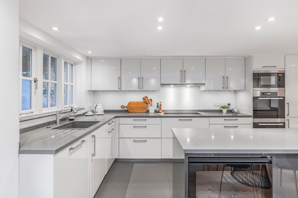 Квартира в Лондоне, Великобритания, 211 м² - фото 12