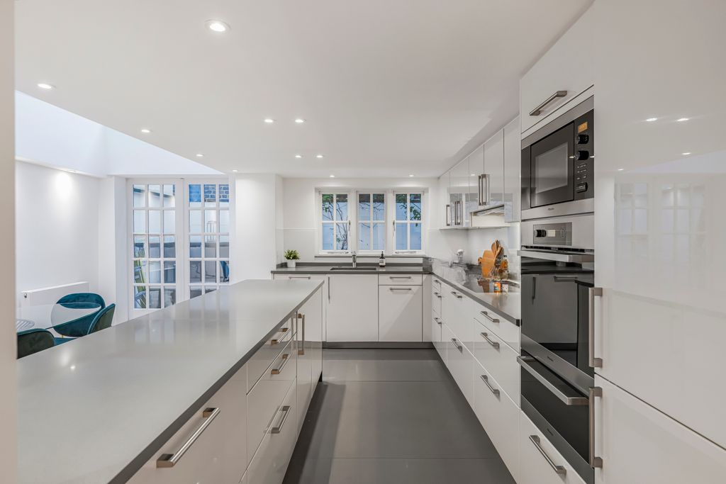 Квартира в Лондоне, Великобритания, 211 м² - фото 13