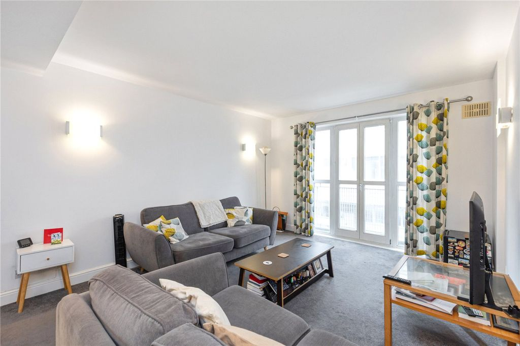 Квартира в Лондоне, Великобритания, 46 м² - фото 13