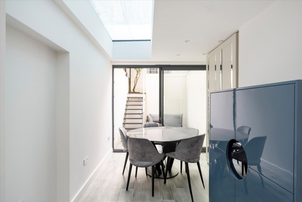 Квартира в Лондоне, Великобритания, 301 м² - фото 17