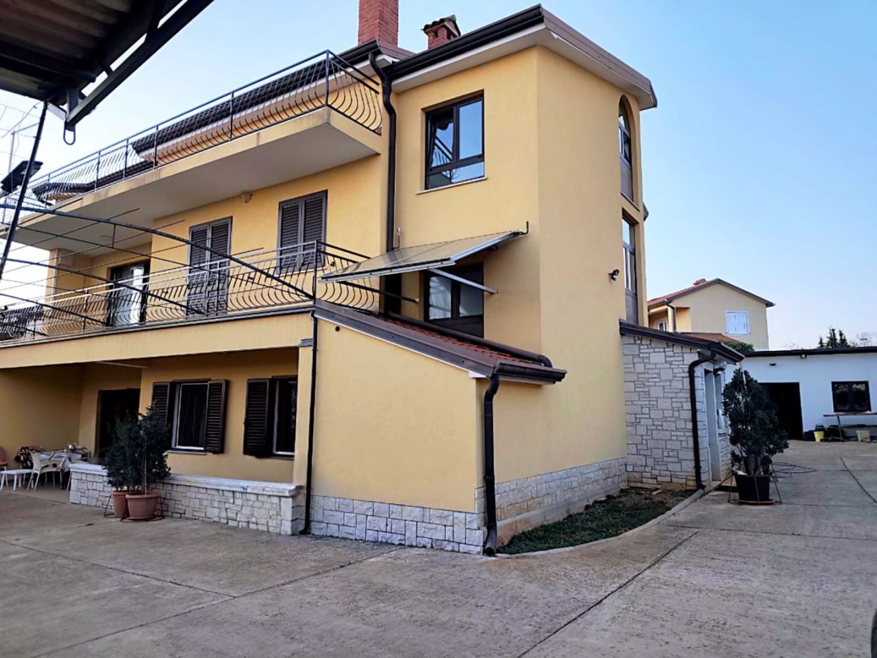 Отель, гостиница в Порече, Хорватия, 420 м² - фото 1