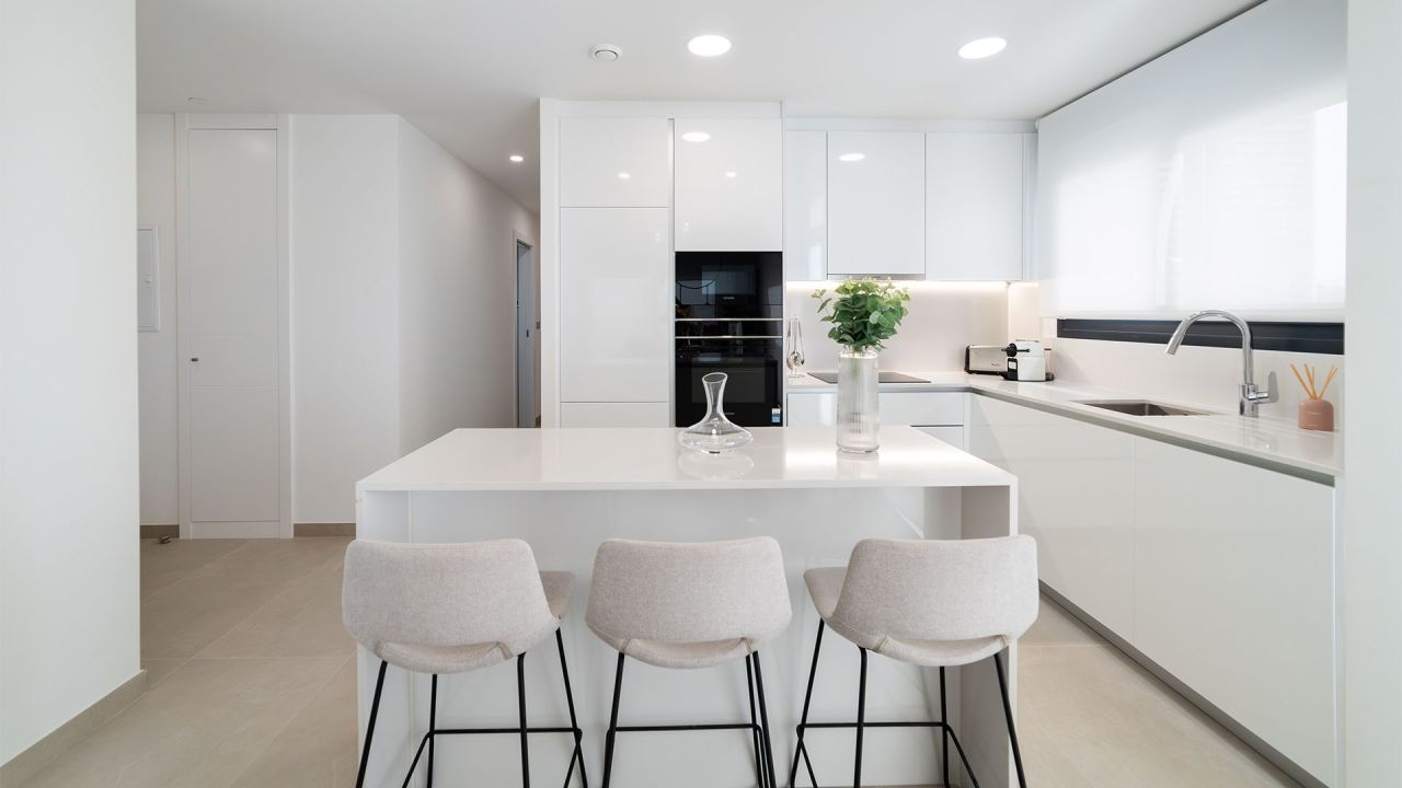 Апартаменты в Бенидорме, Испания, 111 м² - фото 1